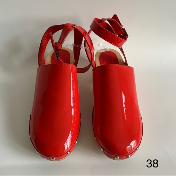 Unalira x Free People Kaia Red patent Leather Clogs ankle strap - Picture 3 of 16